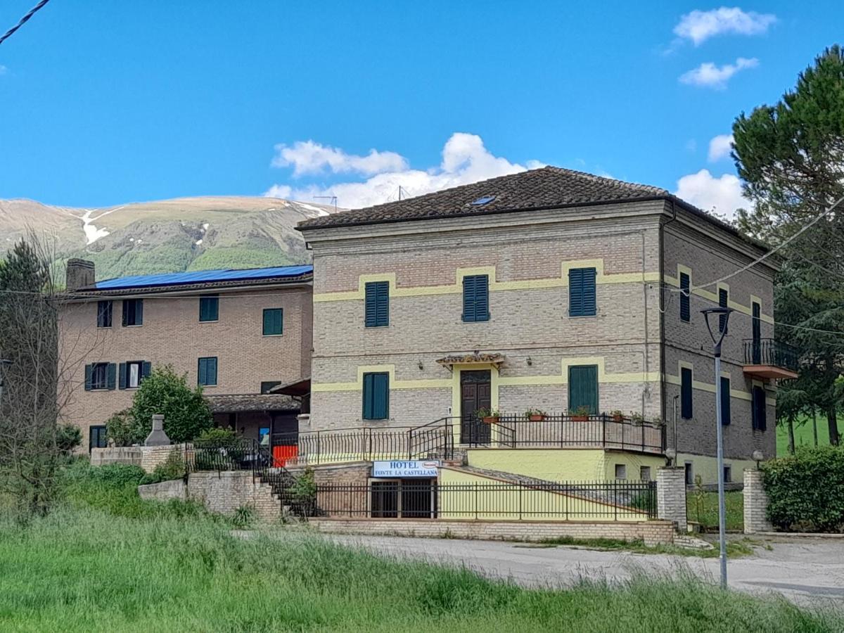 Hotel B&B Resort Fonte La Castellana Sarnano Exterior photo