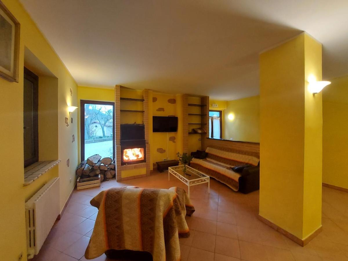 Hotel B&B Resort Fonte La Castellana Sarnano Exterior photo