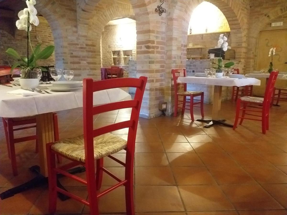 Hotel B&B Resort Fonte La Castellana Sarnano Exterior photo