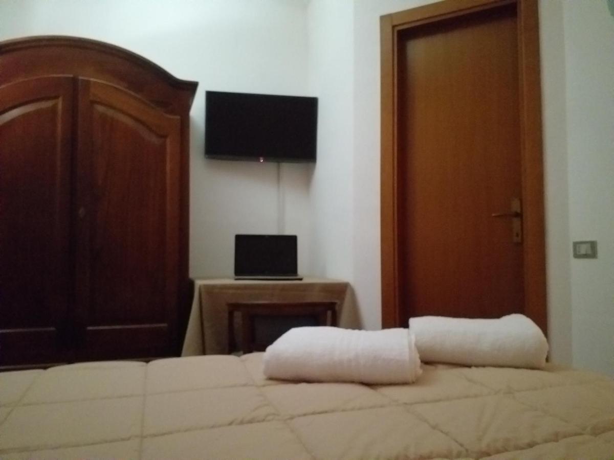 Hotel B&B Resort Fonte La Castellana Sarnano Exterior photo